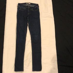 Women’s Hollister dark skinny jeans size 00